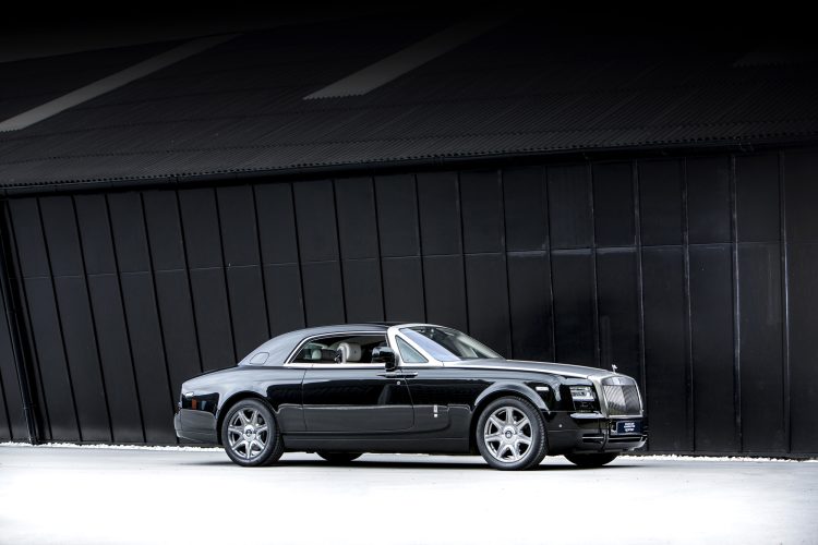 Rolls-Royce Phantom: Where Handcrafted Luxury Reigns Supreme