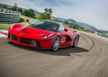 LaFerrari :The Heart of Innovation in Automotive Power Systems