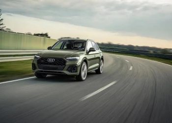 Audi Q5: Renowned for Pioneering Technology & Exquisite Interior Luxury