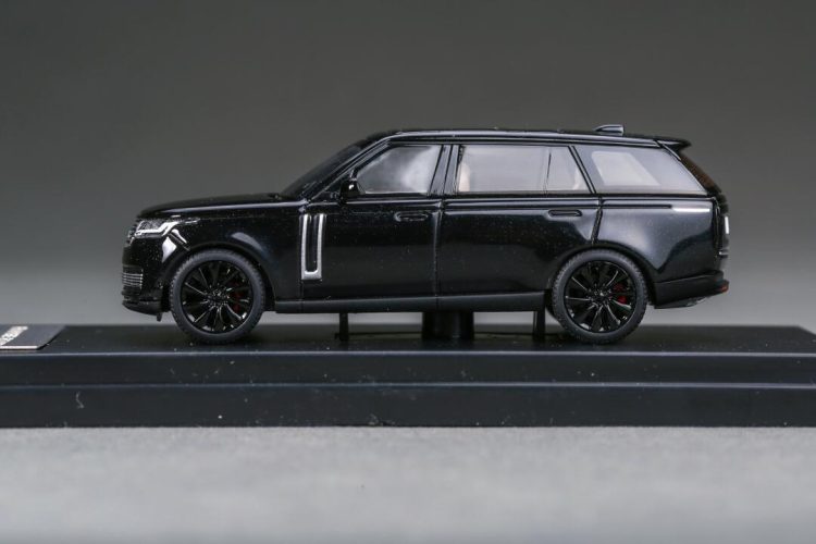 The Legend of Land Rover: A Journey Through Time and Innovation