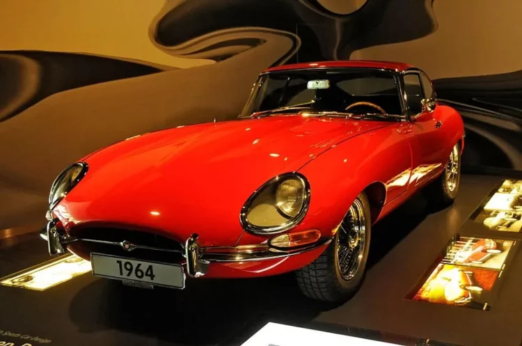 Compact Charm: The Evolution of European Car Culture Toward Smaller Vehicles