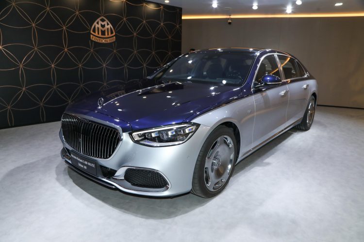 Mercedes-Benz Unveils the Magnificent Maybach S 680 4MATIC Masterpiece Premiere Edition in Dual-Tone Splendor