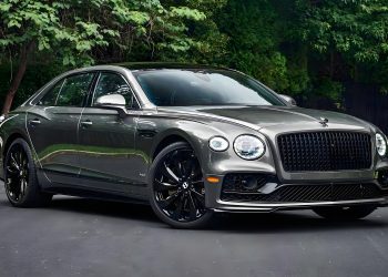 The Magnificence of Bentley Flying Spur: The Epitome of British Luxury