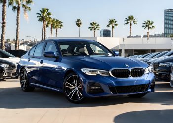 Analyze how much the BMW 330i costs
