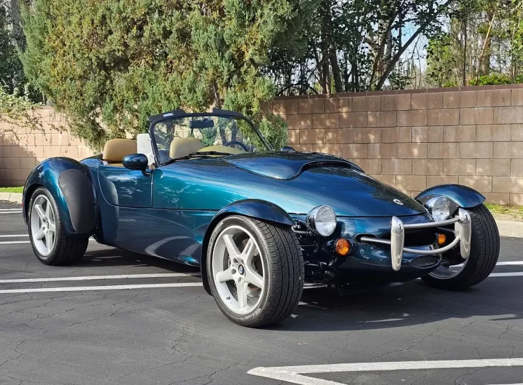 Is the 1998 Panoz AIV Roadster Worth $39,500 as a Fair-Weather Companion?