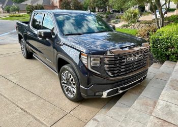 The Nightfall Dilemma: GMC Sierra’s Backup Camera Fails to Shine