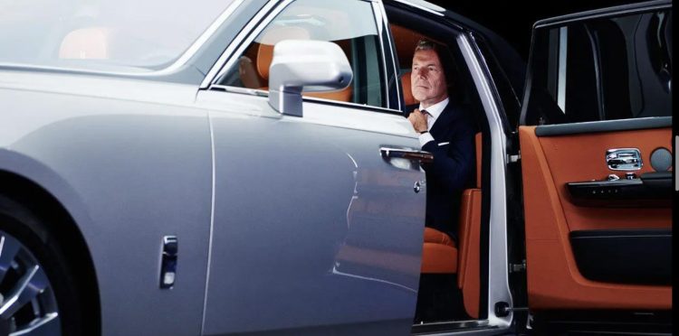 What Makes the Rolls-Royce Phantom the Pinnacle of Luxury and Automotive Excellence?