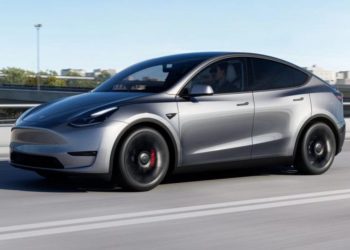 Is Tesla’s Car Brand Revolutionizing the Automotive Industry, or Is Its Success Just a Trend?