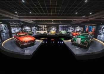From Streets to Tracks: How Street Car Culture Inspires Innovation and Driving Passion