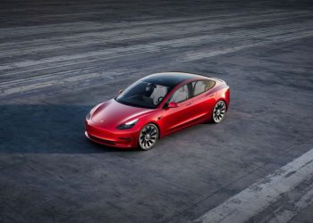 How Does Car Culture Influence Modern Urban Transportation and Lifestyles?