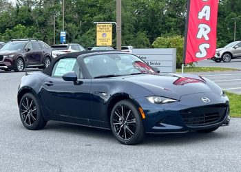 Why Are Driving Purists Still Choosing 2024 Miatas Over High-Tech Sports Cars?