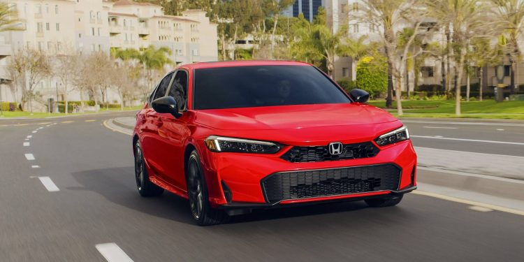 Why Is Honda Delaying Full EV Commitment Despite Industry Pressure?